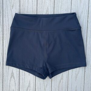 AEO The Everything Shortie Black Shorts